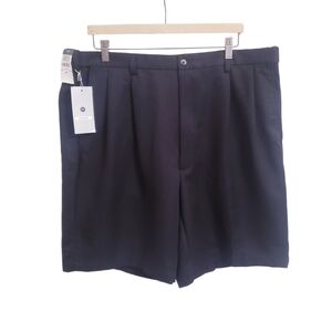 NWT Haggar Black No Iron Pleated Men's Shorts, Size 40